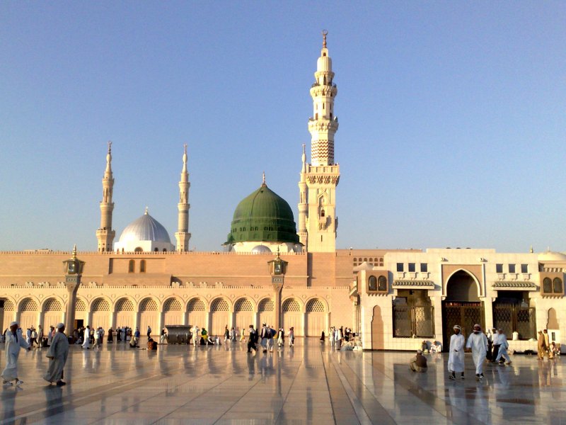 Masjid Nabawi (Wikipedia)