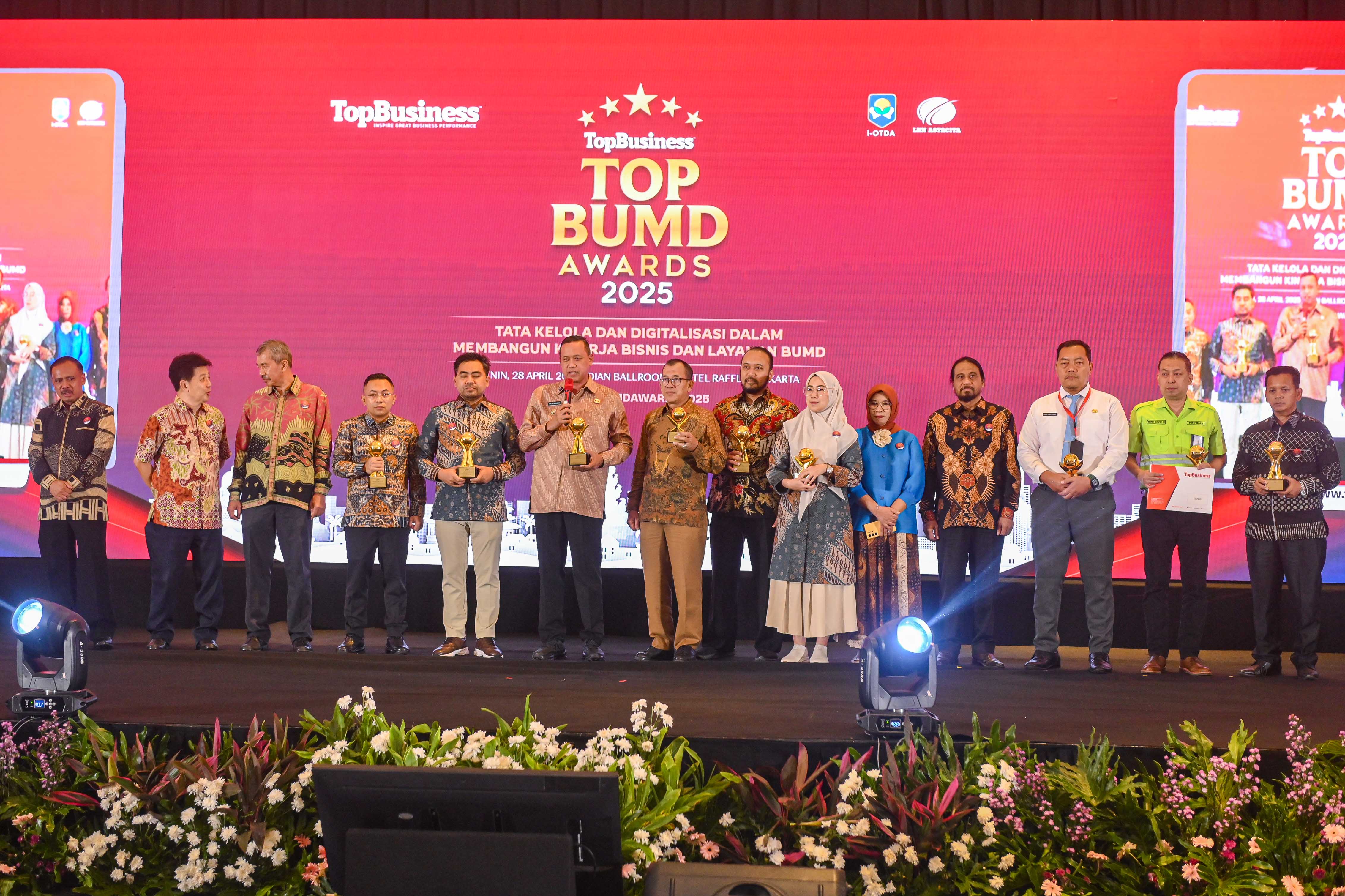 kota bekasi raih penghargaan